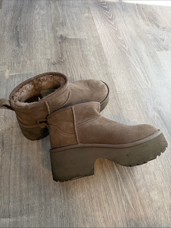 UGG Shoes - UGG Taupe gray brown Chunky Heel Ankle Boots platforms